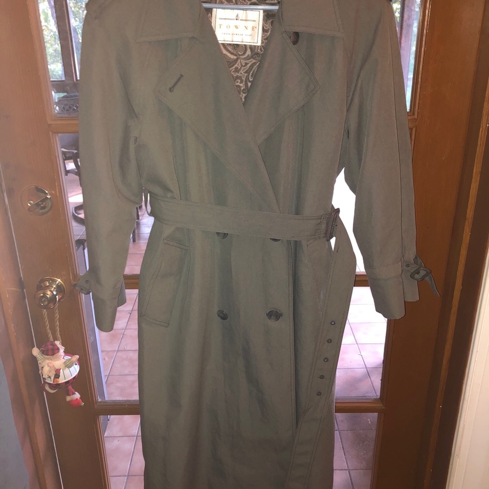 Trench coat - Towne by London Fog